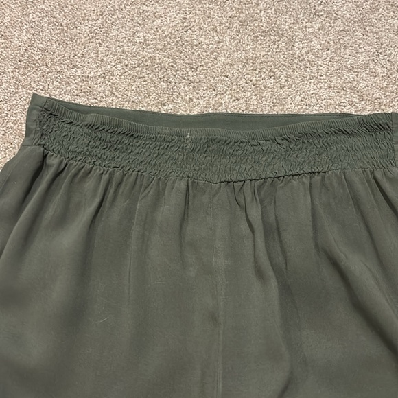 Olive green widely cropped pants by Live to be Spoiled, size small - Picture 7 of 7